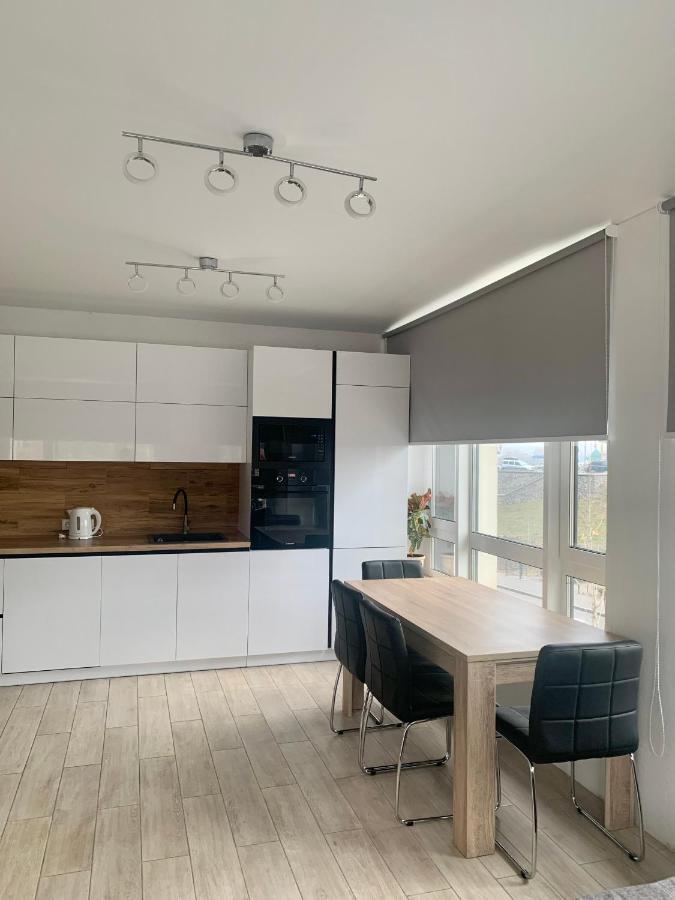 New 3 Rooms Apartment Near The Metro Station Kiev Esterno foto