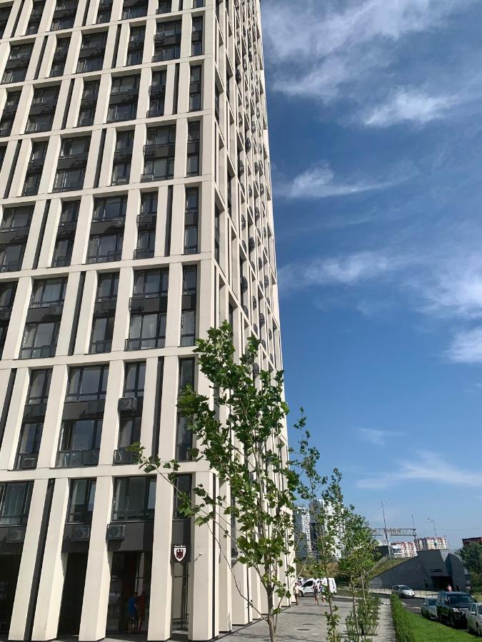 New 3 Rooms Apartment Near The Metro Station Kiev Esterno foto